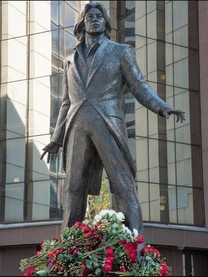 Памятник Хворостовскому